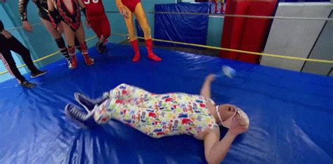 Luchador GIFs - Find & Share on GIPHY