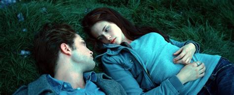 Romantic Vampire Movies | 10 Best Films You Must See - The Cinemaholic