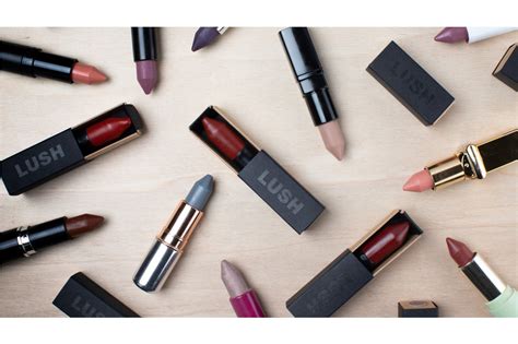 Lush designs smart ‘’zero-waste’’ package for their lipsticks | ODALISQUE DIGITAL