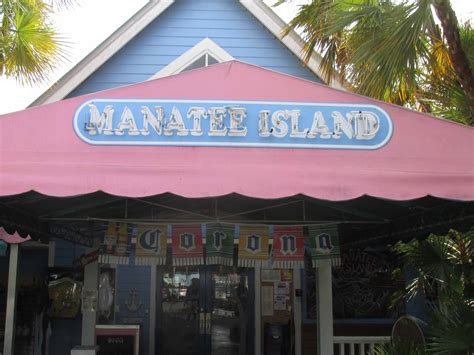 Manatee Island Bar and Grill — Florida Beach Bar