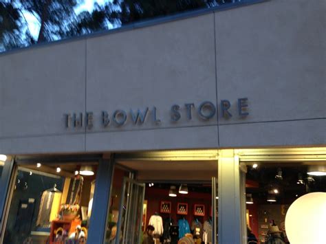 Hollywood Bowl-Parking Lot North Fairfield, Odin St, Los Angeles, CA ...