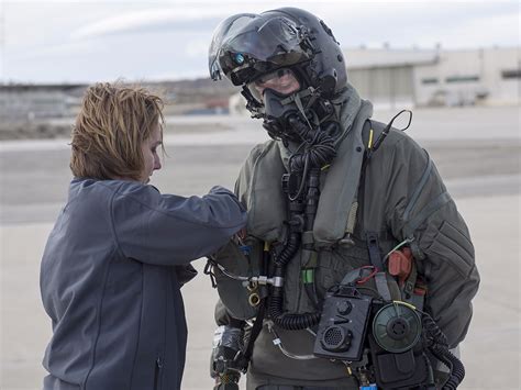 Here's how F-35 pilots dress for chemical and biological war - Business Insider