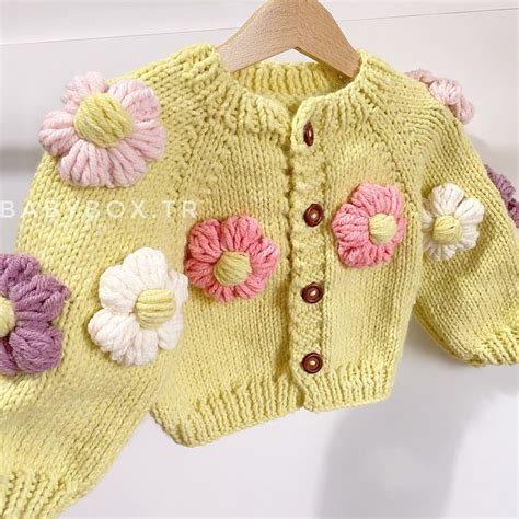 Beautiful Baby Outfit Designs | Baby girl cardigans, Baby knitting ...