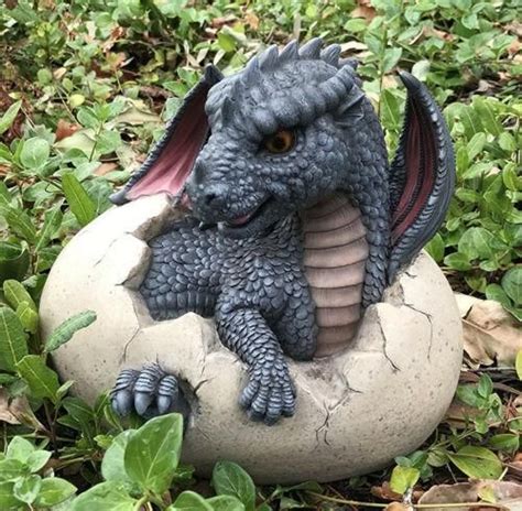 Large Nightfury Baby Dragon Hatchling In Egg Statue 10"Long Legends And Fantasy | Baby dragon ...