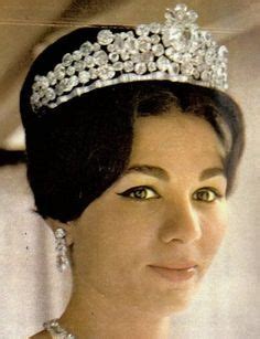 Pin by Anne Fugate on Iranian Royal jewels in 2023 | Royal crown jewels ...