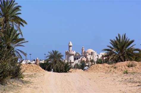 Guide Djerba, typique et envoûtante 80 lieux à voir. Telechargement ...