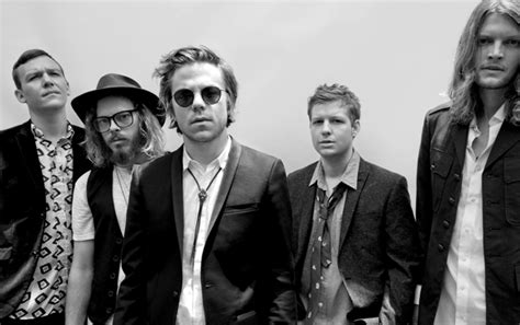 CONCERT PREVIEW: Cage the Elephant Gets Raw | VEER Magazine :: Hampton ...