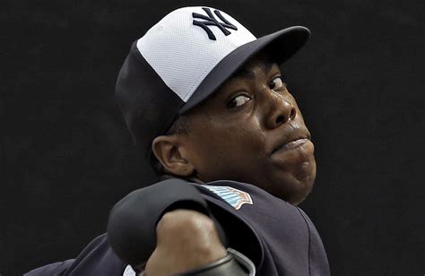 WATCH: How Yankees' Aroldis Chapman's 105-mph fastball looks up close ...