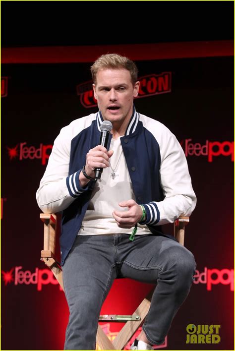 Sam Heughan Promotes 'Outlander' Season Six at New York Comic-Con 2021 ...