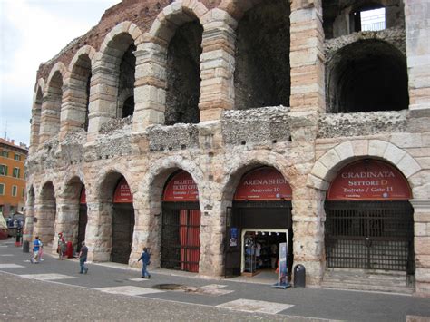 Ficheiro:Arena, Verona.JPG - Wikitravel