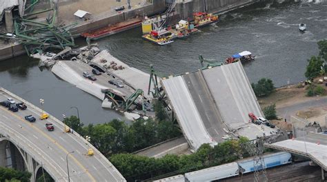 Photos: Looking back at the I-35W bridge collapse | MPR News