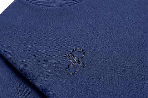 Анна Рахматуллина | seamstress logo on Behance