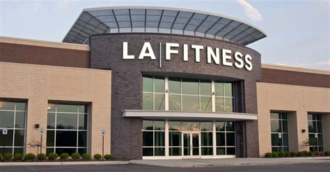 LA Fitness building on former Borders space in Dallas' Old Town at ...