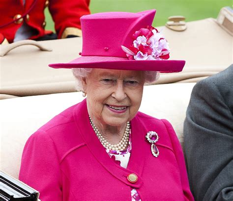 Queen Elizabeth II’s Best Brooches of All Time: Pics