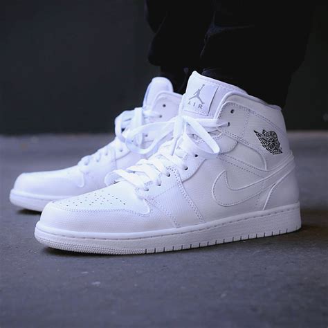 White Air Jordan 1s | SOLETOPIA