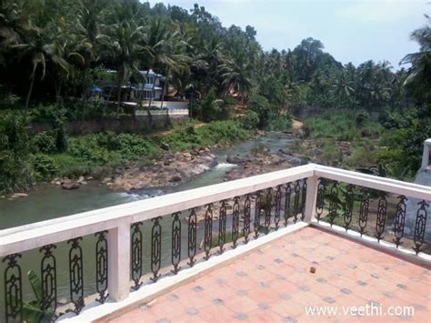 Sri Narayana Guru Temple, Aruvippuram | Veethi