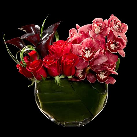 Eternal Grande | Red flower arrangements, Fresh flowers arrangements, Luxury flower arrangement