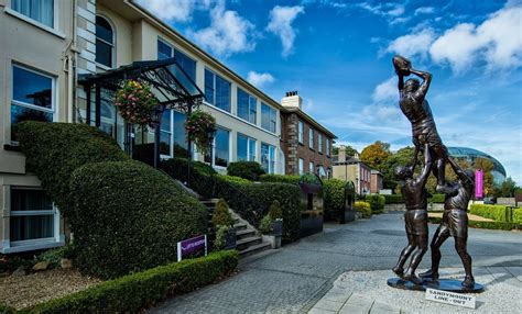 Sandymount Hotel (Dublin): What to Know BEFORE You Bring Your Family