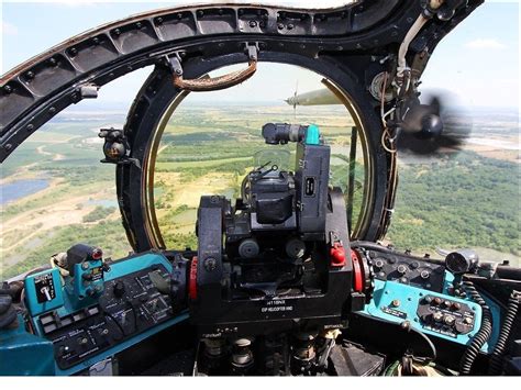 Cockpit view of an Mi-24 hind [1024x768] : MilitaryPorn