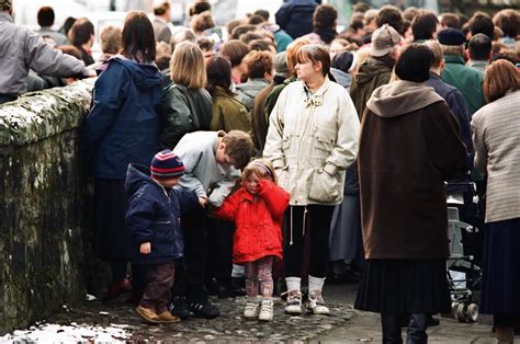 Kiköp húzza a gyapjút a szemére magamat 1996 britain mass shooting mi ...