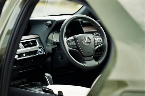 2022 Lexus UX 300e review - NZ Autocar