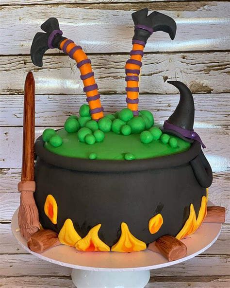 50 The Black Cauldron Cake Design (Cake Idea) - February 2020 ...