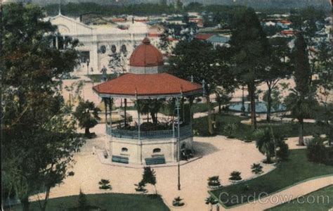 Parque Central, Guatemala, C. A. Central America Postcard