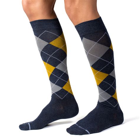 Knee-High Compression Socks For Men | Dr. Motion | Argyle