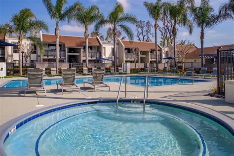 Amenities | Surf House Apartments | Huntington Beach, CA