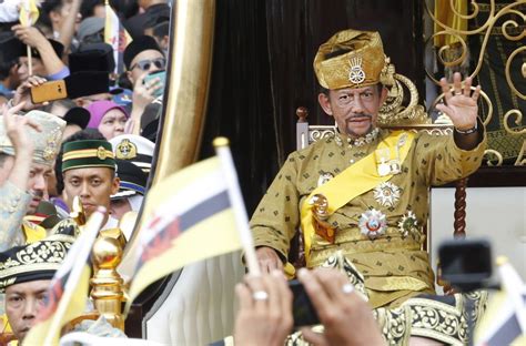 How the Sultan of Brunei Hassanal Bolkiah spends his billions: gold Rolls Royces, a gilded ...