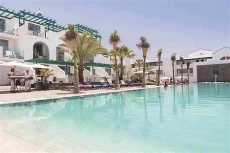 Barcelo Teguise Beach - Costa Teguise Hotels | Jet2Holidays