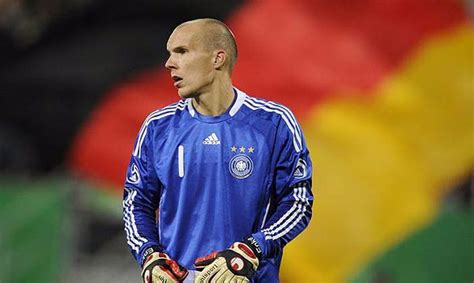 German National Team Goalkeeper Robert Enke Commits Suicide at 32