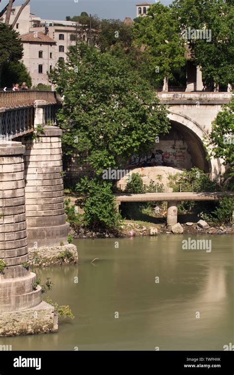 Cloaca maxima in rome hi-res stock photography and images - Alamy