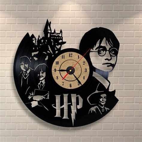 Harry Potter art vinyl wall record clock | Harry potter bedroom decor, Harry potter art, Harry ...