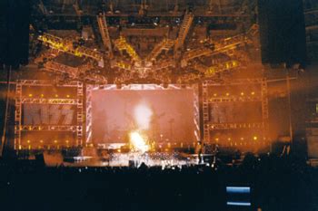 1998-99 Psycho Circus Tour