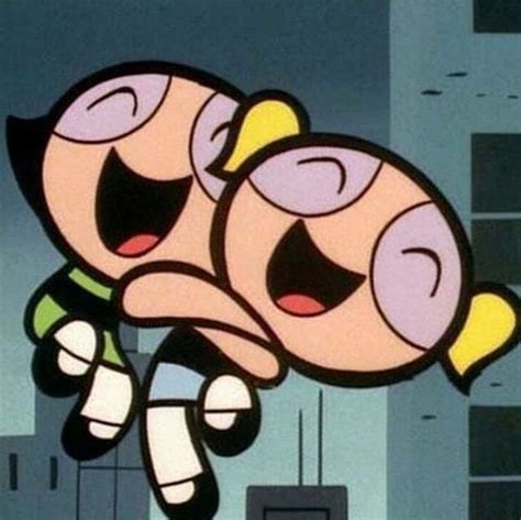 Bubbles and buttercup hug screenshot ppg Tag your bestiee #powerpuffgirls - 00scartoons ...