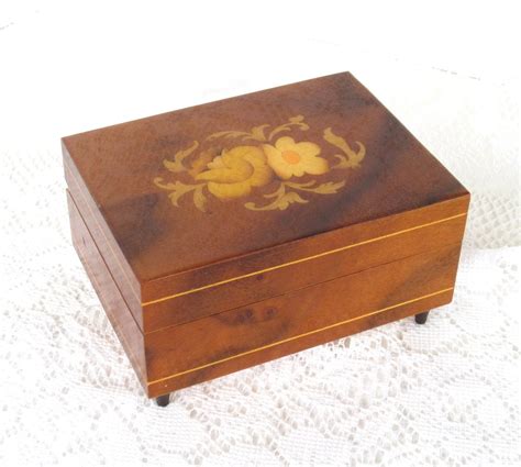 Vintage Wood Music Box by holyxuxa on Etsy