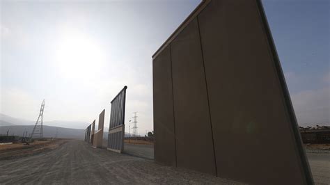 GoFundMe that raised $20 million for border wall will return funds