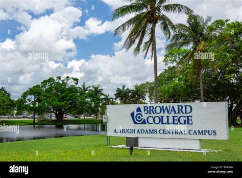 Broward College Central Campus entrance sign - Davie, Florida, USA Stock Photo - Alamy