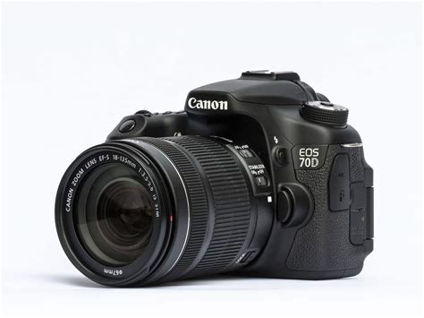 13 Best Canon Cameras With a Flip Screen (DSLR)