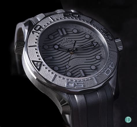 Review: Omega Seamaster Diver 300M in the new Black Black