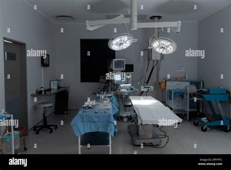 Theatre hospital nurse hi-res stock photography and images - Alamy