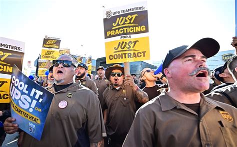 ‘We’ve organized, strategized, now it’s time to pulverize,’ says Teamsters union president ahead ...