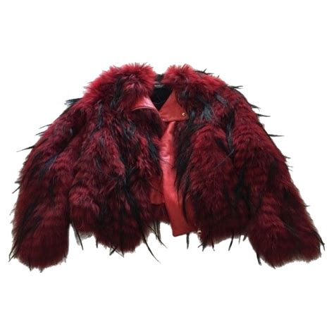 Pin by Carlos 💌 on Pngs | Red fur, Fur jacket, Fur coat outfit