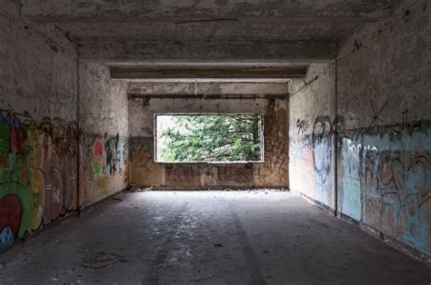 Abandoned Building Full of Graffiti · Free Stock Photo