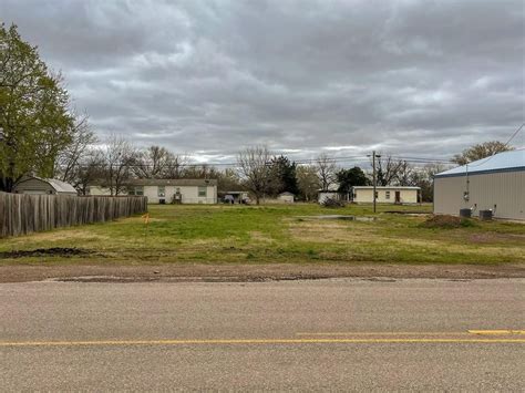 Streetman, TX Real Estate - Streetman Homes for Sale | realtor.com®