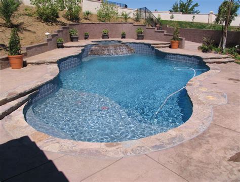 Should You Get A Pool With A Deep End? | Alan Jackson Pools