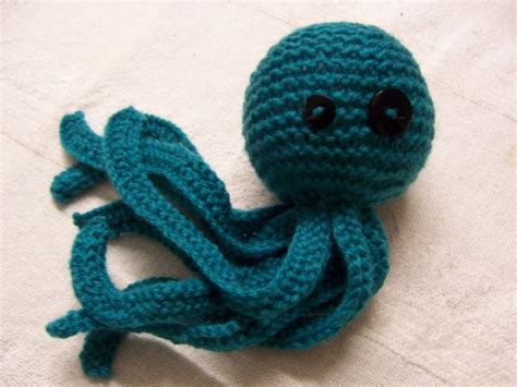 Aristotle the Octopus | Octopus knitting, Octopus knitting pattern, Knitting patterns toys