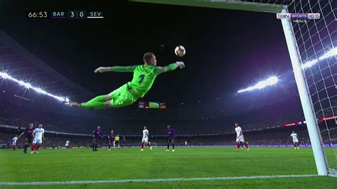 Ter Stegen insane save vs Sevilla HD - YouTube