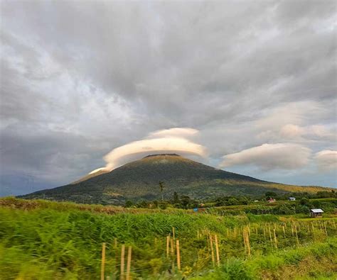 Volcanic Eruption Map Spotlight: Mount Marapi | IQAir